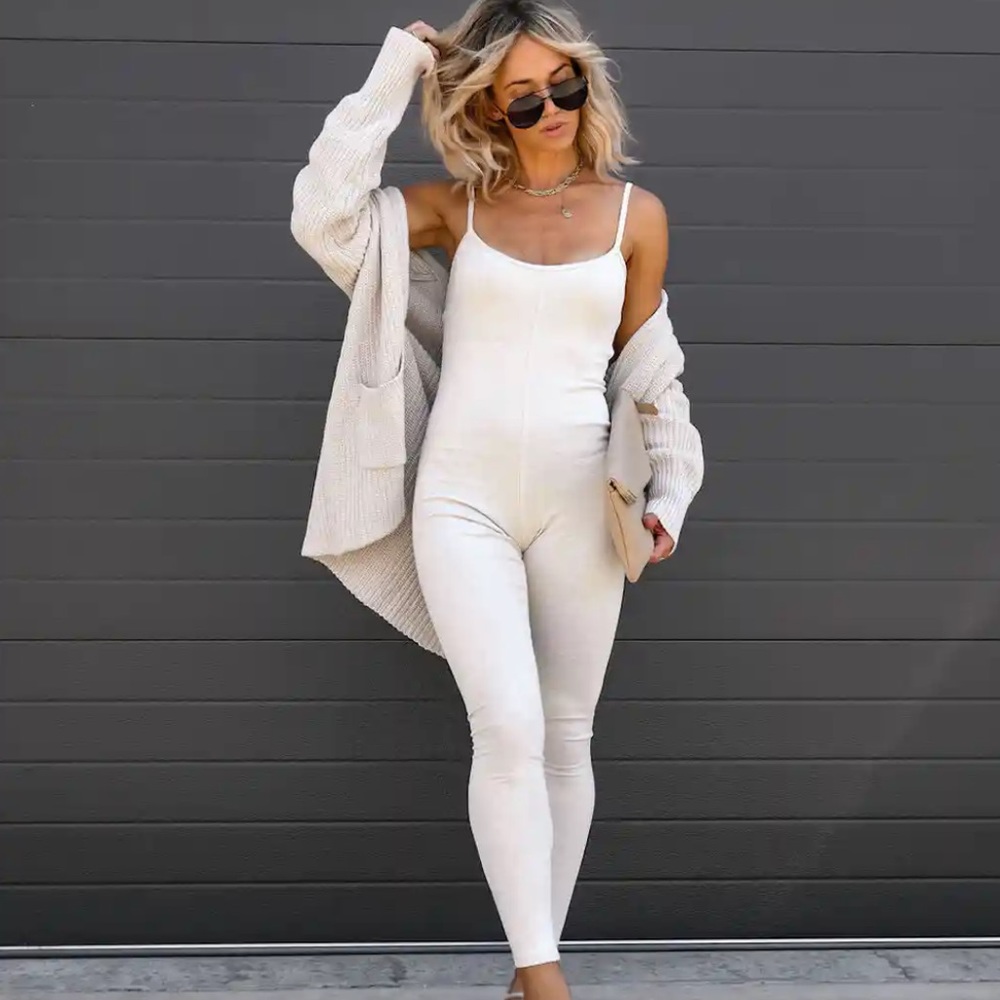 Vici jumpsuit in shade oatmeal - Picture 3 of 3